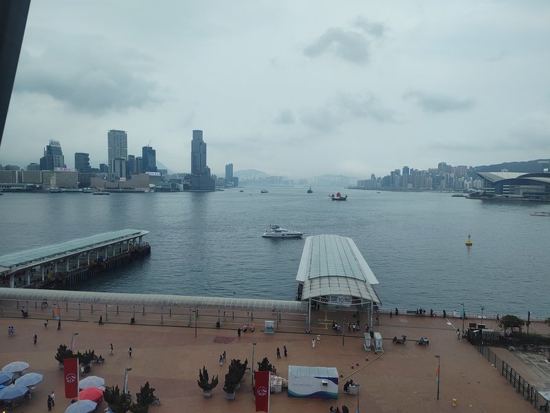 摩天轮另一侧的风景